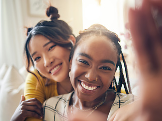 Image showing Happy, friends and selfie with woman in living room for social media, relax and diversity. Smile, happiness and profile picture with portrait of people at home for content creator and influencer