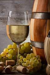 Image showing White wine