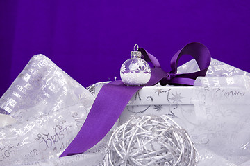 Image showing christmas present decoration 