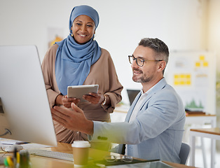 Image showing Computer, business people and Muslim woman mentor with feedback and support in work discussion. Office, communication and email marketing help with employee training and management at a SEO company