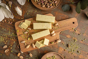 Image showing White chocolate cubes