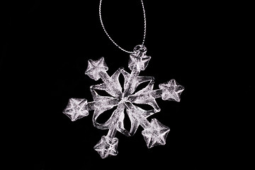 Image showing WHITE SNOWFLAKE CLOSE UP 