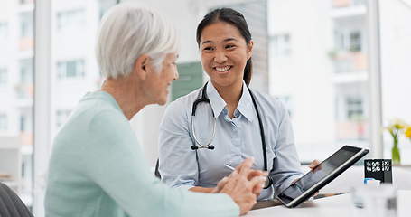 Image showing Talking, doctor or elderly patient with tablet for results, digital report or health report history online in hospital. Medical, healthcare or nurse with advice, news update or support for old woman