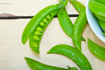 Image showing hearthy fresh green peas