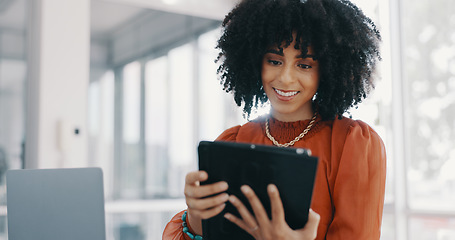 Image showing Corporate black woman, office and table with smile for communication, email or digital marketing. Business leader woman, digital tech and social media marketing for focus, reading or happy in Toronto