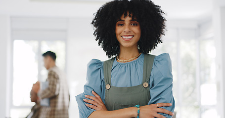 Image showing Face, leadership and black woman with arms crossed in office ready for targets or goals. Boss, ceo and happy female entrepreneur from South Africa with vision, mission or success mindset in workplace