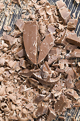 Image showing sliced and broken chocolate