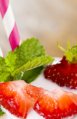 Image showing yogurt and strawberries