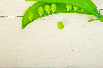 Image showing hearthy fresh green peas