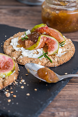 Image showing Multigrain crispread appetizer