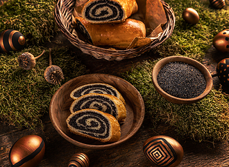 Image showing Roll with poppy seeds.