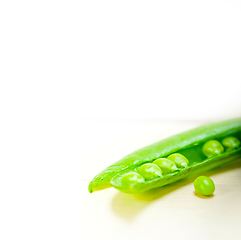 Image showing hearthy fresh green peas