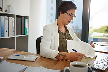 Image showing Business, woman and reading paperwork, focus and planning for marketing campaign, strategy and modern office. Corporate, female employee and entrepreneur with documents, notes and writing for ideas