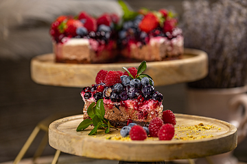 Image showing Chocolate cake with berries