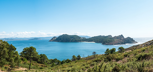 Image showing Illa de San Martino on the Cies Islands of Spain