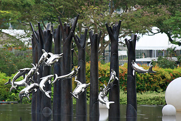 Image showing Fountain in Front of the Esplanade - Theatres on the Bay