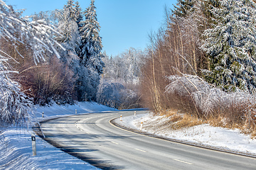 Image showing winter landscape with road in highland