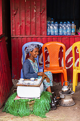 Image showing women preparing bunna coffee, Ethiopia