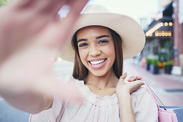 Image showing Woman, vlogger and smile for selfie in the city for shopping, travel or profile picture and memories. Happy female influencer or shopper smiling for vlog, traveling or 5G connection in an urban town