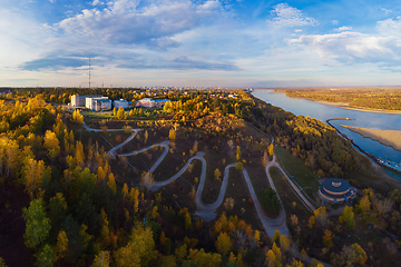 Image showing Aerial top vew of winding road in the city