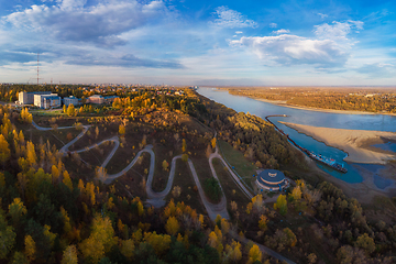 Image showing Aerial top vew of winding road in the city