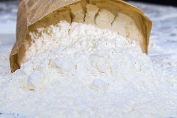 Image showing poured white wheat flour