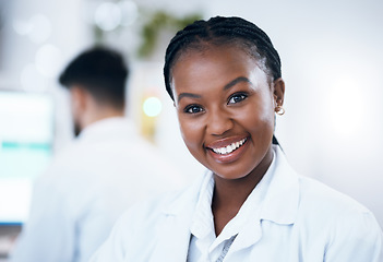 Image showing Portrait, scientist and smile of black woman in laboratory ready for medical healthcare. Science, innovation and face of happy, proud and confident female doctor, researcher or expert from Nigeria.