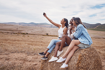 Image showing Selfie, bonding and friends in the countryside for holiday, live streaming travel and location. Freedom, happy and women with 5g connection and a photo for memory during a vacation in Portugal