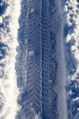 Image showing car tire in the snow