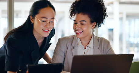 Image showing Business, women and talking to employee with tablet, explain process and system update. Asian female, manager and consultant discussion, digital marketing and online planning for campaign schedule