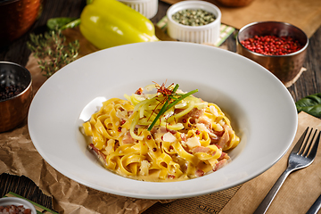 Image showing Plate of tagliatelle carbonara