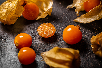 Image showing Healthy fresh cape gooseberry