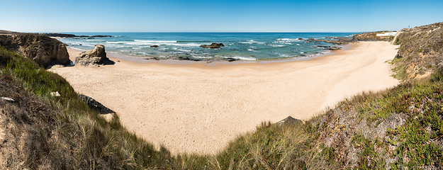 Image showing Beach with rocks in Almograve