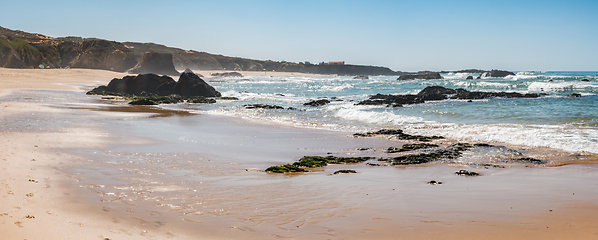 Image showing Beach with rocks in Almograve