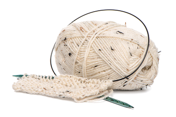 Image showing Beige knitting wool with needles