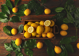 Image showing Crate full of lemons