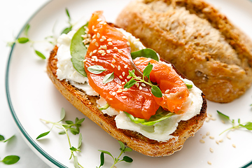 Image showing Salmon salted sandwich with spinach and cream cheese