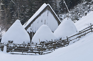 Image showing Barn in winter