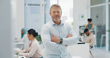 Image showing Senior businessman, face and arms crossed for leadership, management or business owner in office with team. Corporate leader man, ceo portrait and happy for vision, success and smile in San Francisco