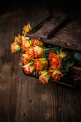Image showing Bouquet of orange roses