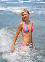 Image showing beautiful woman wearing bikini in the sea