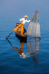 Image showing Traditional Burmese fisherman at Inle lake