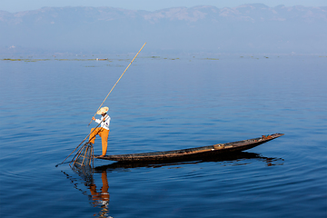 Image showing Burmese fisherman at Inle lake, Myanmar