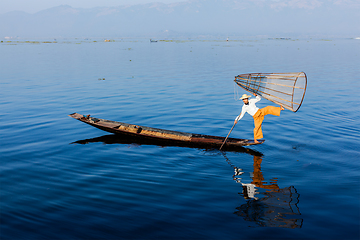 Image showing Burmese fisherman at Inle lake, Myanmar