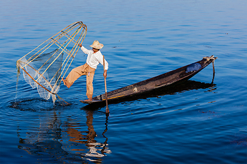 Image showing Traditional Burmese fisherman at Inle lake