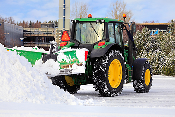 Image showing John Deere 5125M Tractor Snow Removal with Hese Rear Blade