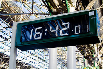 Image showing Train stations clock