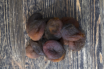 Image showing dehydrated dried apricots