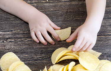 Image showing potato chips