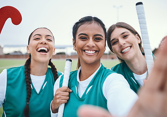 Image showing Sports women, team selfie or field for memory, competition or smile in portrait for fitness. Girl group, photography and post on social media for friends, profile picture or diversity for hockey game